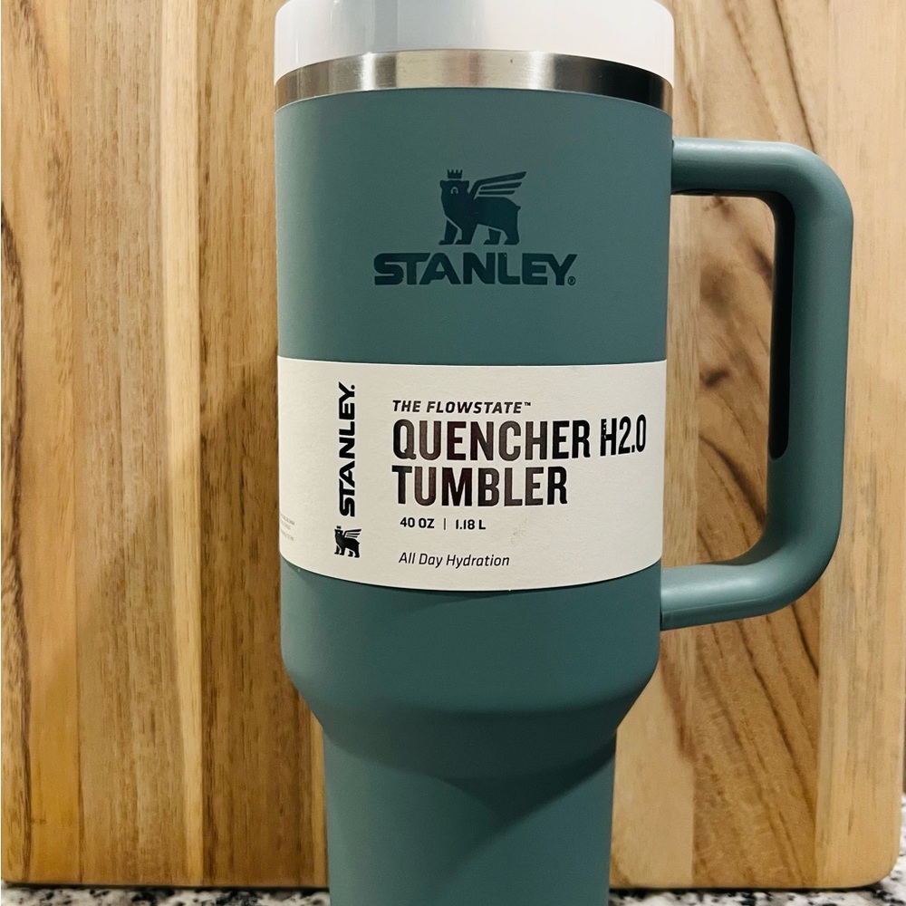 Stanley Quencher H2.0 Tumbler 40oz